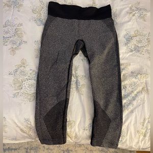 NWOT New Balance Cropped Seamless Leggings